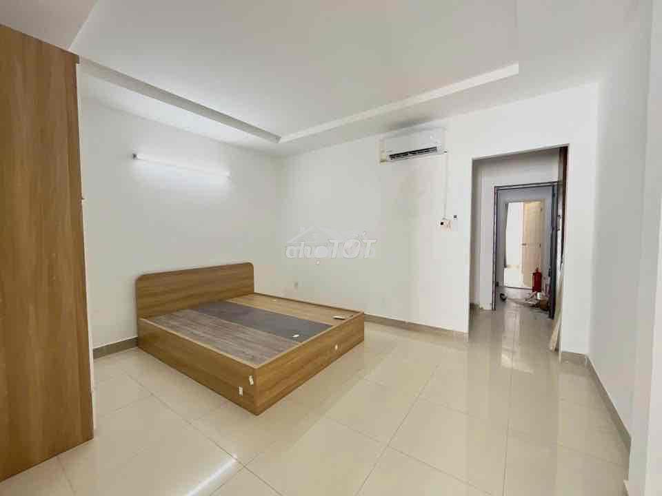 Phòng tách bếp đang hoàn thiện ngay hoàng diệu 2 - đi bộ qua dh ngân h - Ảnh 2