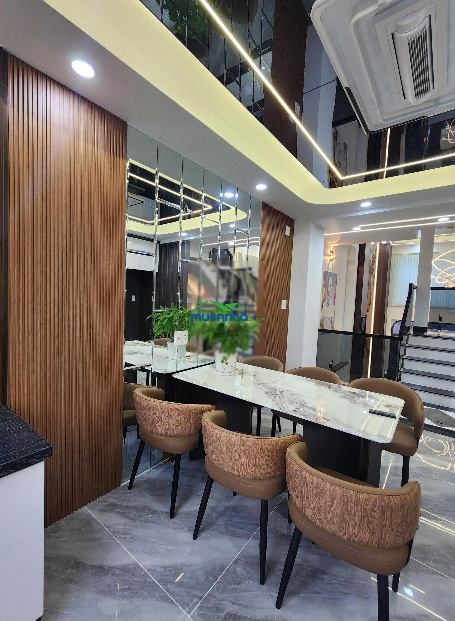Nhà 5 phòng ngủ, dt 66m2 có phòng xông hơi dtsd 270m2 đường 6m thông cạnh lê văn quới hơn 7 tỷ