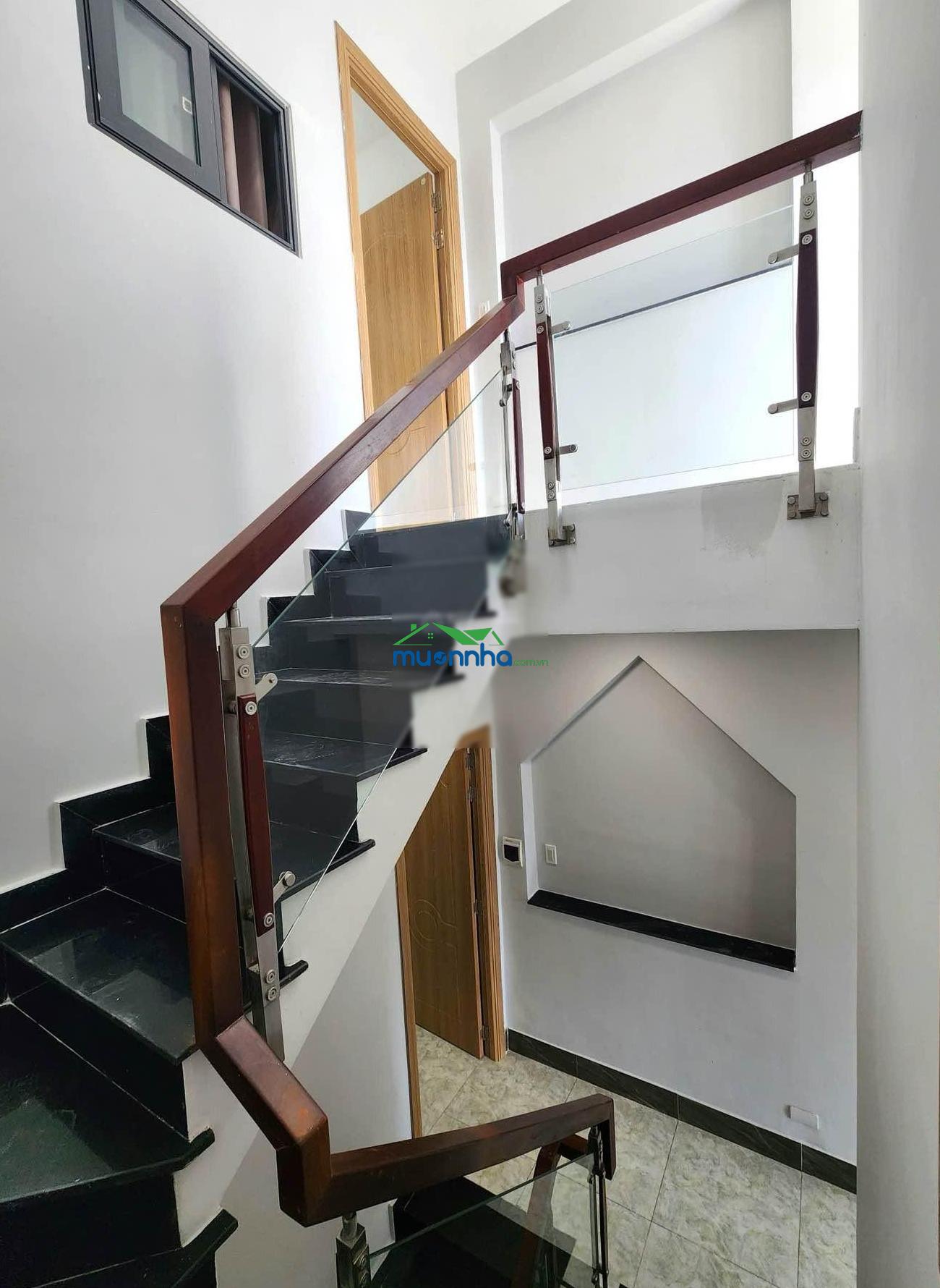 Bán gấp nhà mới 4 tầng đường phú định quận 8 - ngang 3,7 dài 12m - nhỉnh 6 tỷ (trung bình) - 3