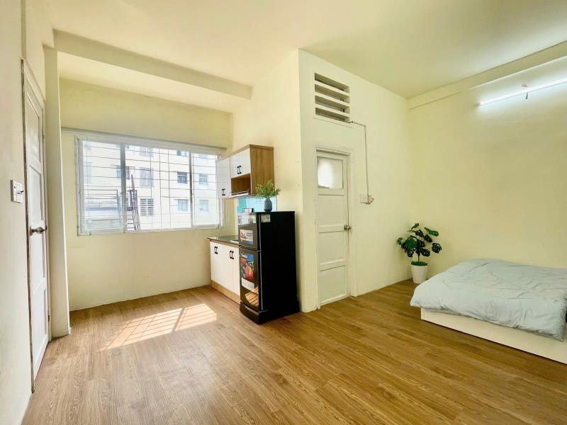 Studio full nội thất có cửa sổ trời – bình thạnh