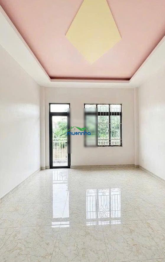 Nhà 2 tầng ngay trung tâm q7; cách hxh 40m; 48m2 ngang 4m đúc chắc chắn; kdc hiện hữu