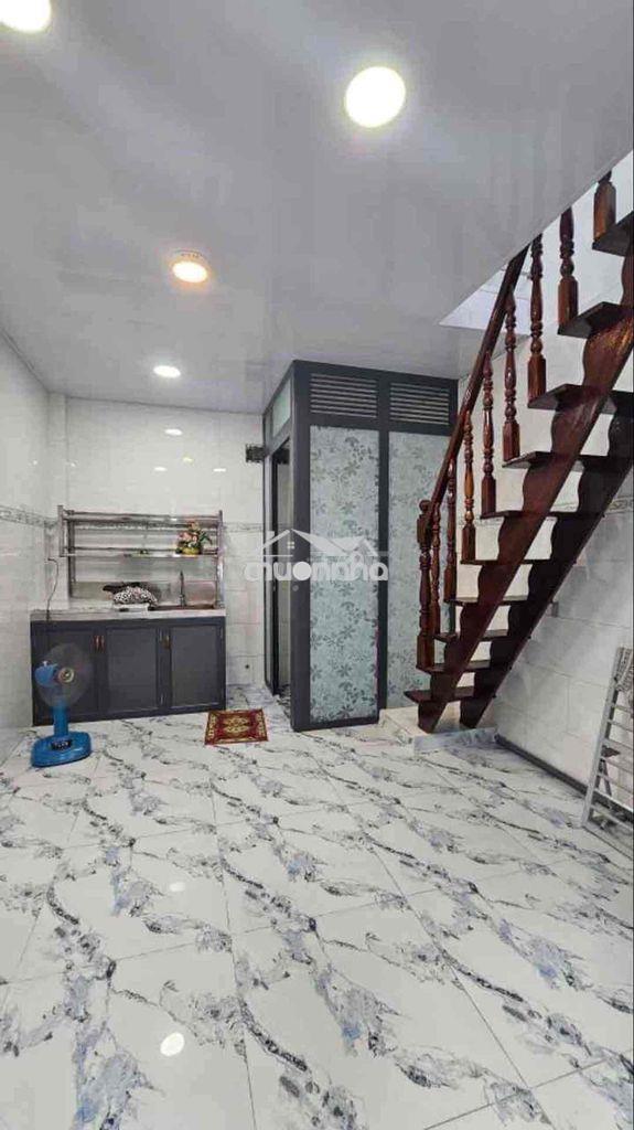 Hot, bán nhà 3 tầng hẻm xe hơi lũy bán bích tân phú, 40m2sd, nhỉnh 2ty - 2