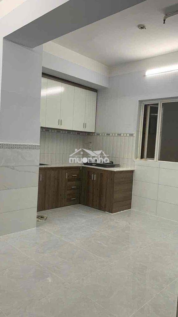 Chung cư nhất lan3. 60m2. 2 ngủ 1wc căn góc. 2.35 tỷ tl