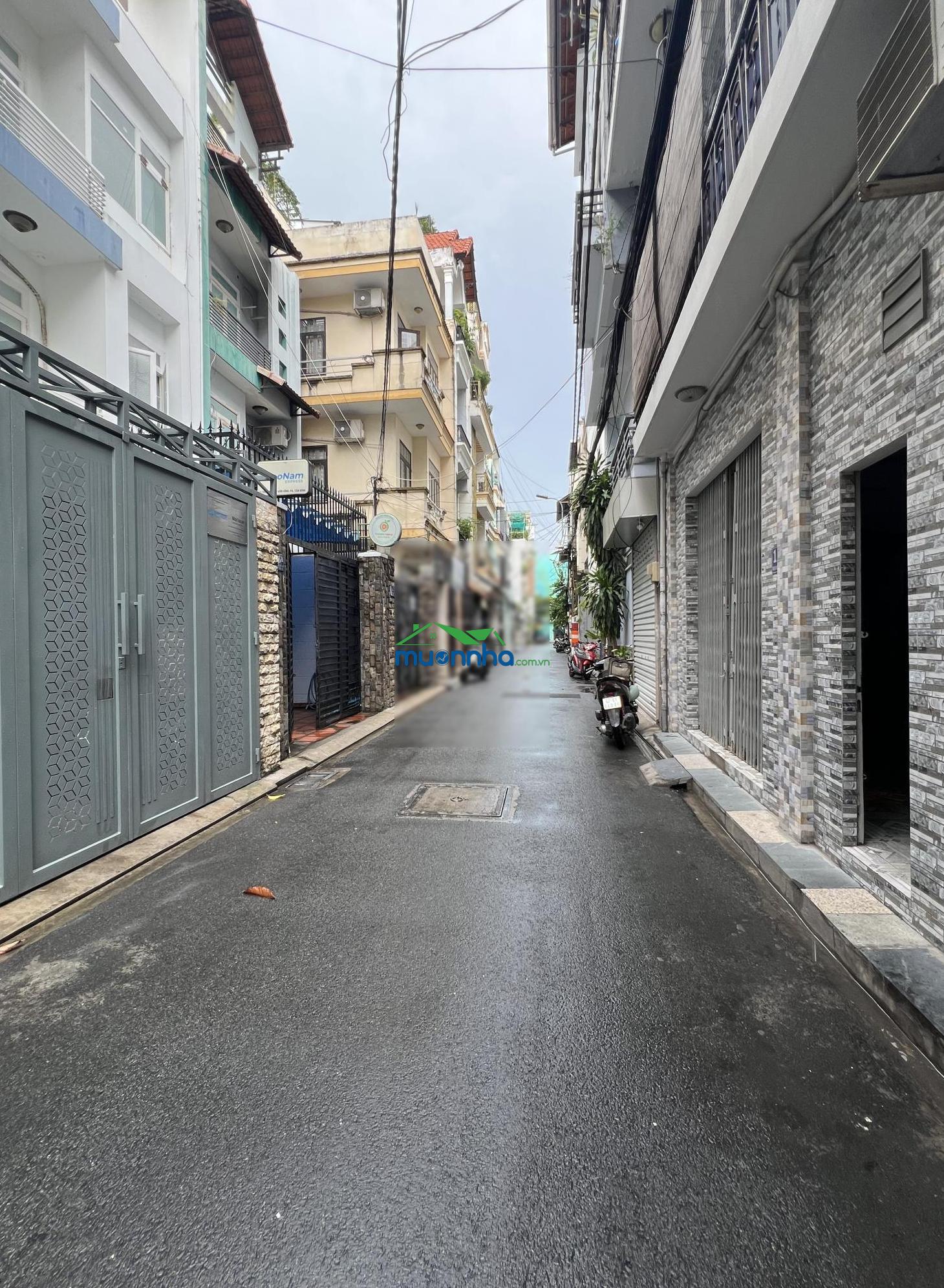 Khu vip ngay sân bay 5 tầng dt 80m2 có 10 pn nhà chủ đang ở đường nguyễn văn vĩnh