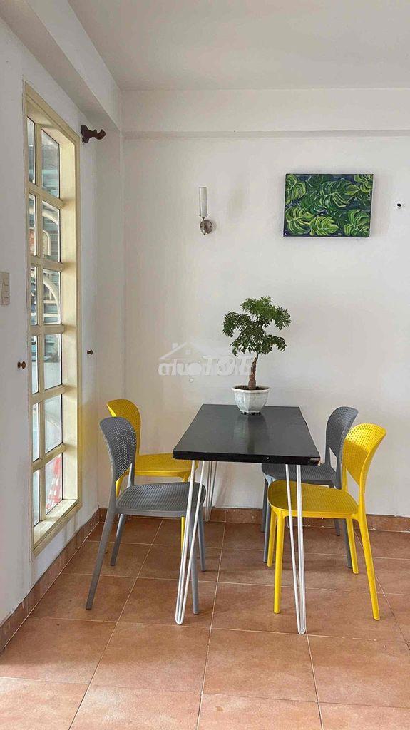 1pn tách bếp, cách chợ bến thành 1.6km, 5p đi bộ ra đhkhxhvn, svđ hoa - 2