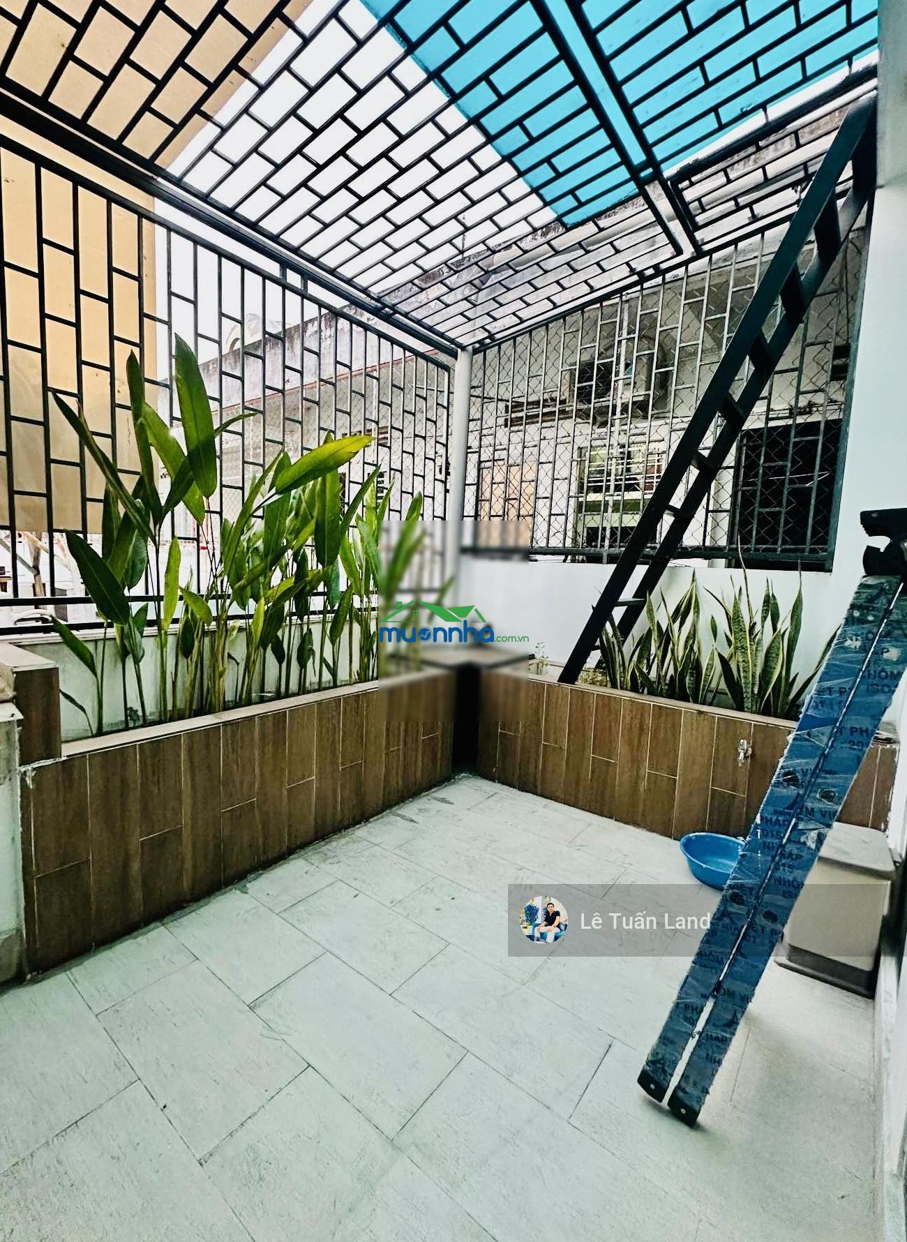Siêu phẩm 5 tầng, hẻm 5m thông, ngang 4m5 dt: 67m2, ngay emart phan huy ích, nhỉnh 8 tỷ