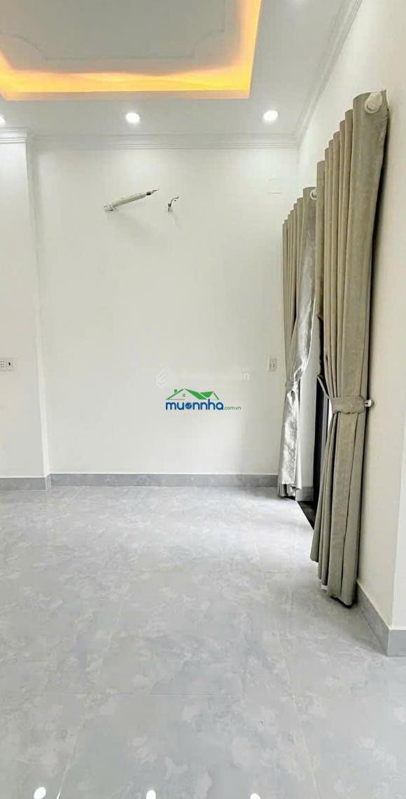 Nhà mới 2 tầng vào ở ngay - vị trí đẹp hxh 30m ra mặt tiền - shr full thổ - 2
