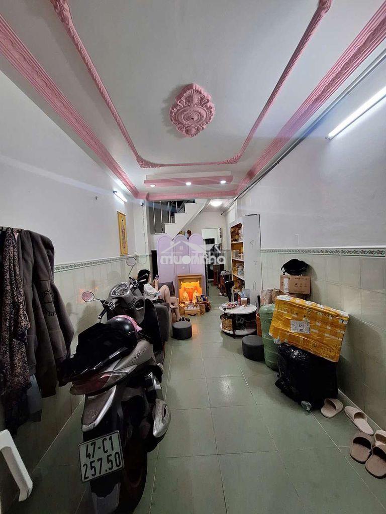 🏠🏠 Cho thuê nhà hẻm đường lê hồng phong, p2, q5
💢 dt