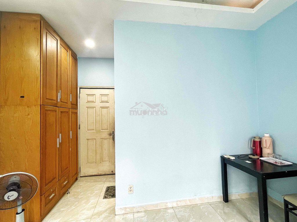 Phòng ban công thoáng trống sẵn ngay nguyễn hữu cảnh  - saigon pearl- - 2