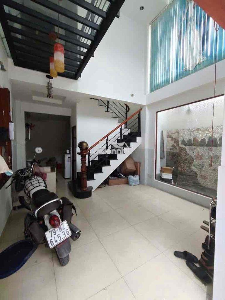 Lê quang định- ngay đh công nghiệp- 3 tầng. cách mt 20m