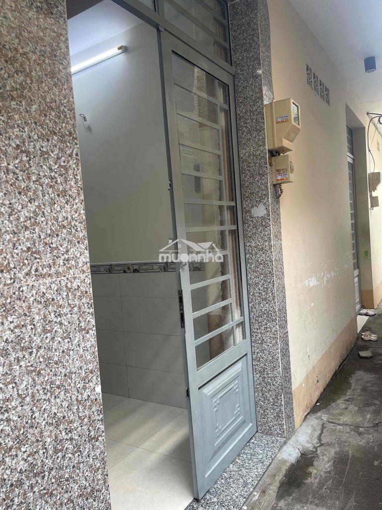 Kẹt tiền hạ giá 770 xuống còn 725tr