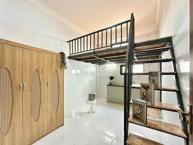Nhà mới khai trương - ngay nttu