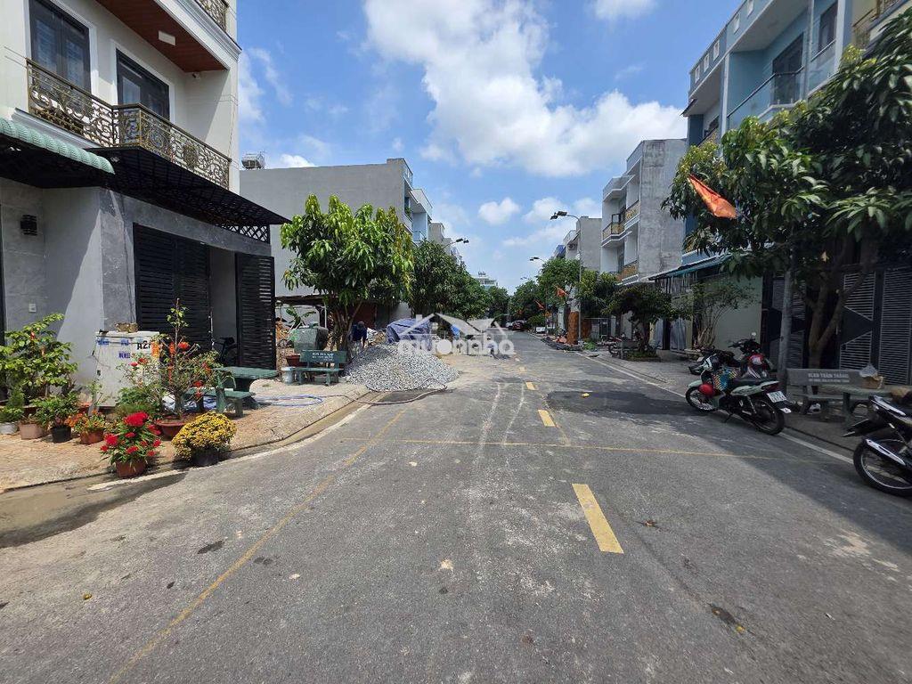 Nhà phố hoàn công kdc gần ngã 3 cây điệp, phường dĩ an, tp dĩ an - 4