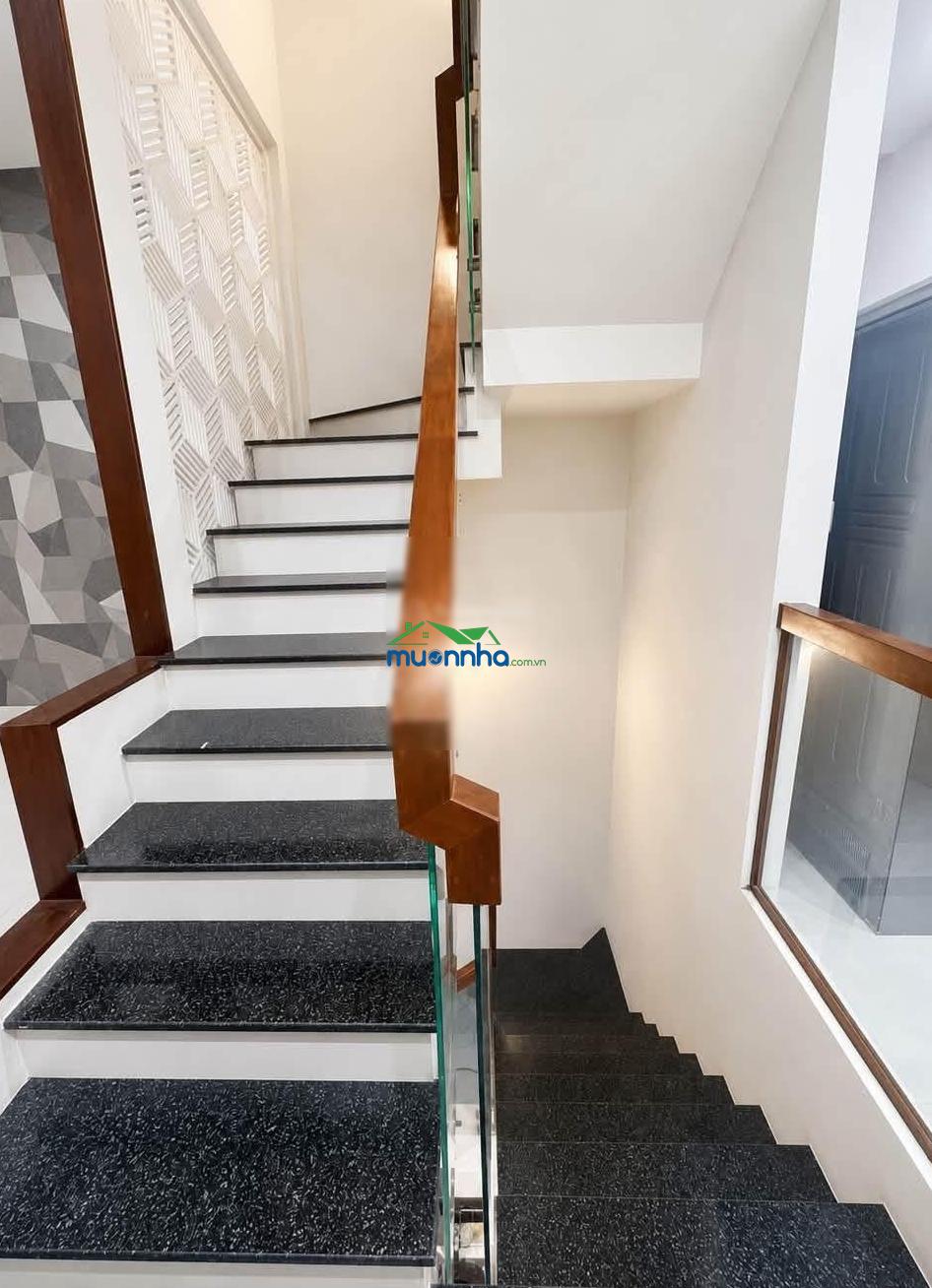 Ngay vx lê đại hành quận 11 giáp q10, hẻm nhựa 6m, ô tô 7 chỗ - 41m² ngang gần 5m