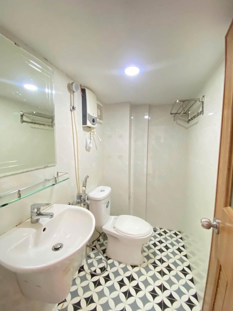 Cho thuê căn hộ ban công,máy giặt có gác ( duplex ) gần đh hutech,uth,hiu,uef,ftu. tân cảng - bình thạnh - 3