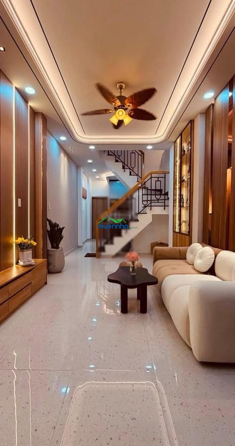 Ngay mt duy tân, gấp bán giảm 500tr. dt 45m2. vị trí trung tâm phú nhuận