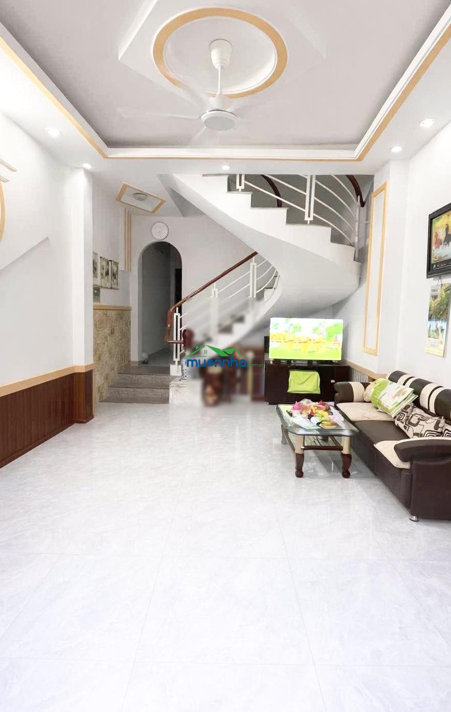 Nhà 3 tầng 5pn tân chánh hiệp 33, ô tô đỗ cửa. 100m ra đường đông bắc, giáp gò vấp. giá rẻ 4,3 tỷ
