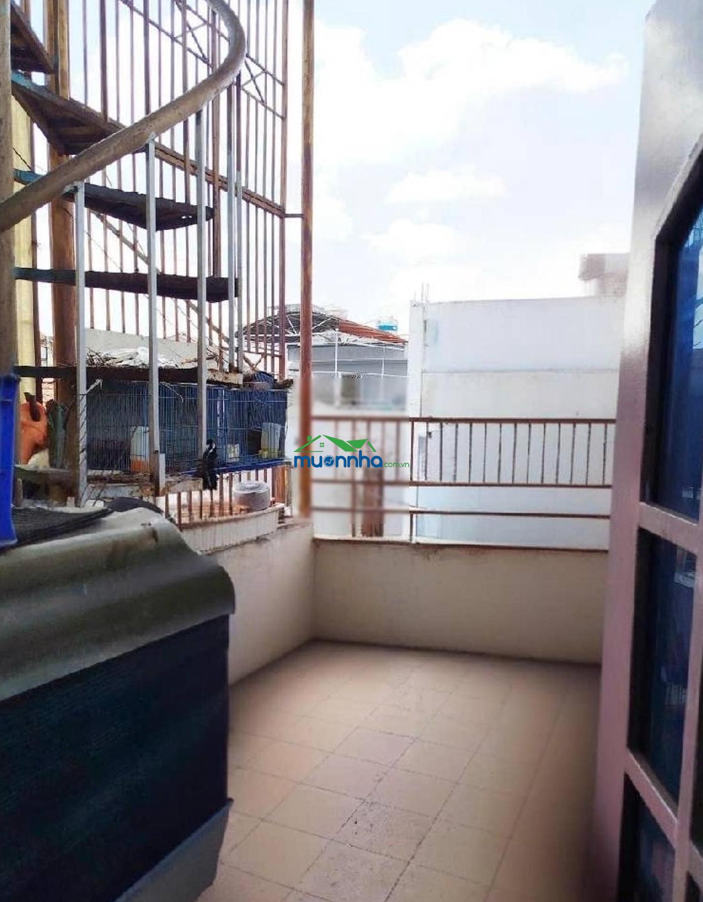 Hiếm có khó tìm: nhà đẹp cmt8 không lộ giới sổ hoàn công đủ xách vali vào ở ngay