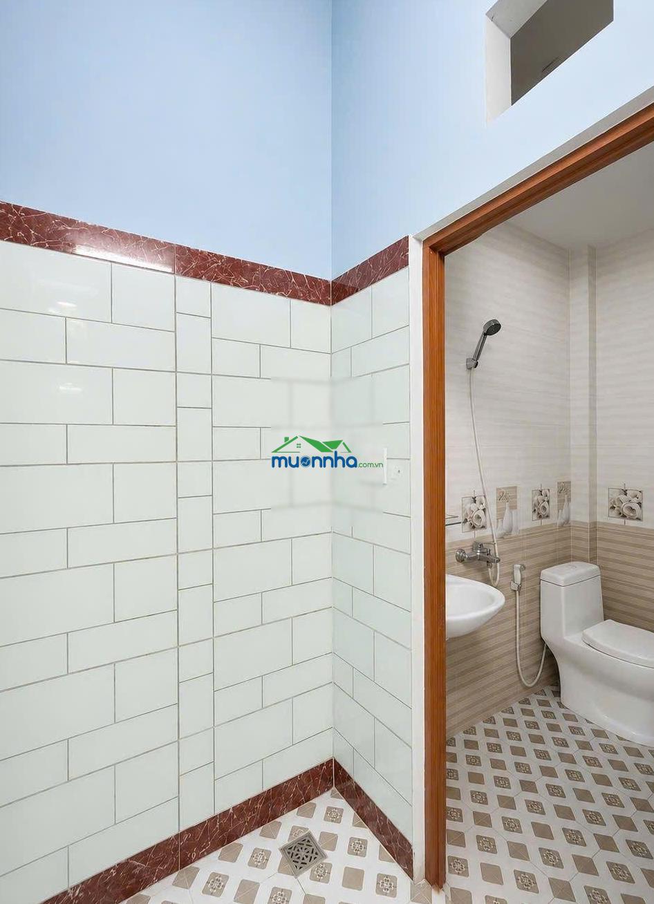 Nhà trung mỹ tây, 52.9m2, 3 tỷ 85 3pn 2wc, hẻm rộng thông thoáng. lh ngà nhà thật q12 - 4