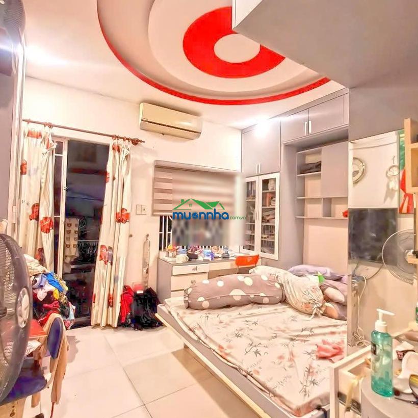 Nhà hẻm xe hơi khu vườn điều q.7