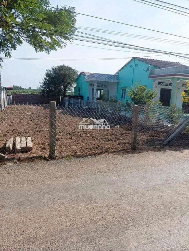 Nhượng lại đất giá rẻ