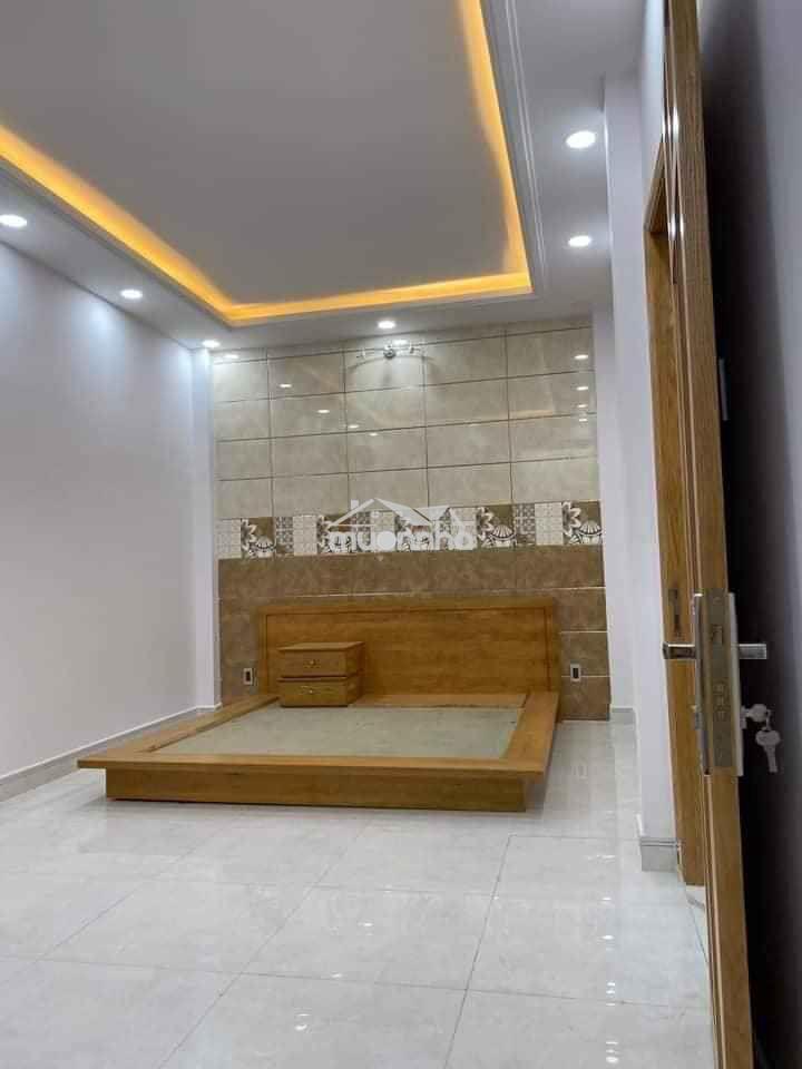 Nhà rộng ô tô đỗ cửa, gần công viên celadon. - 4