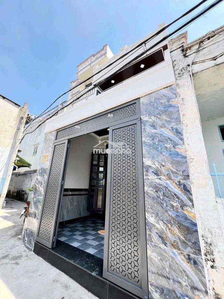 Nhà đẹp 4m x 13m 2 tầng có sân để xe chỉ 30m ra đường trần thị cờ - 2