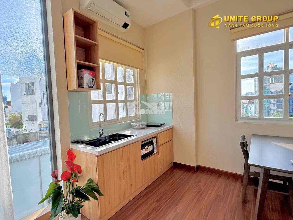 Cho thuê căn hộ 1pn 50m2 mới 100% view bờ kè - đường lý chính thắng q3 - 4
