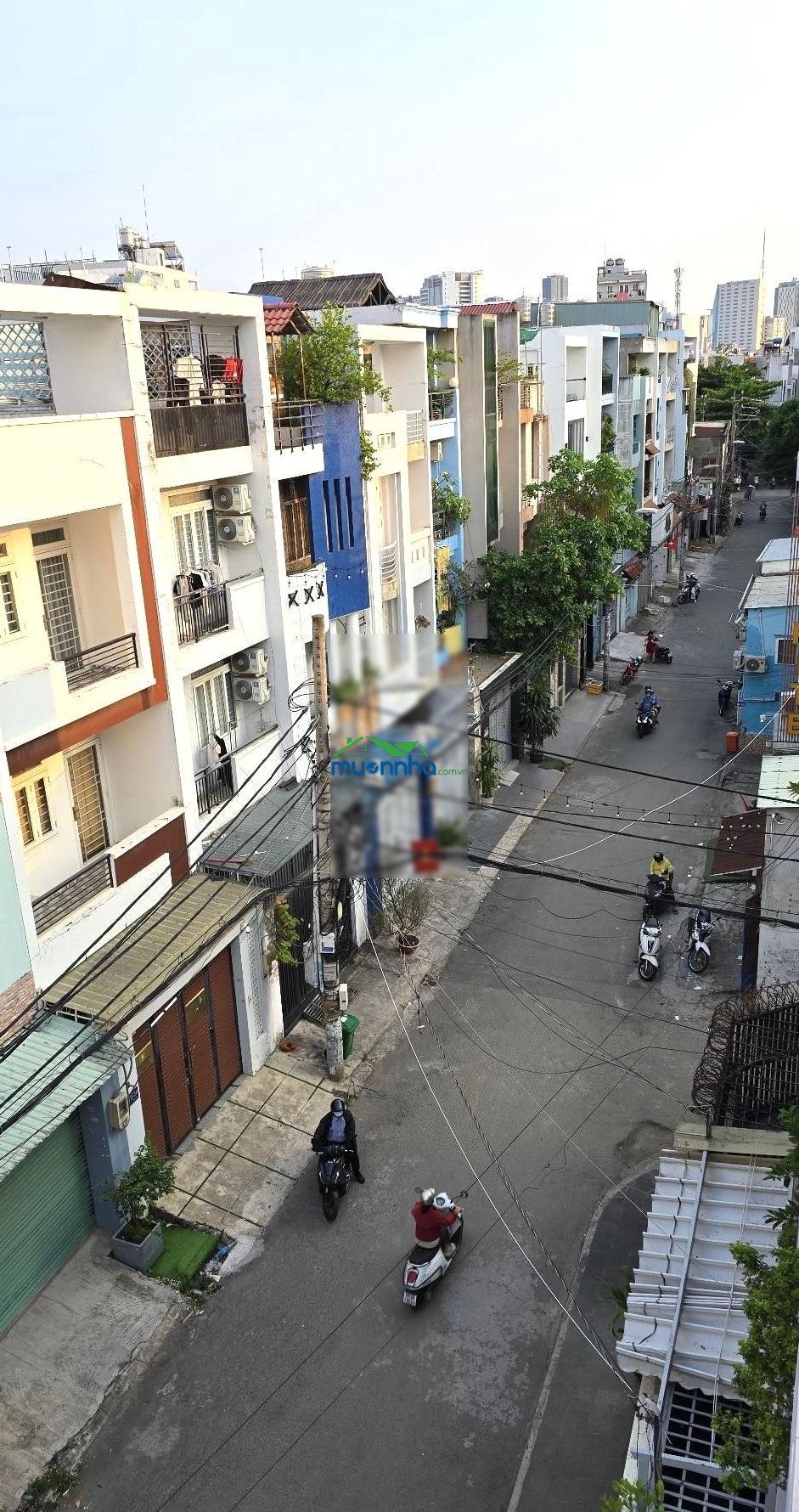 Hẻm xe tải tới nhà - 1 trục thẳng mt bùi đình tuý - nhà đẹp 4 tầng - khu vip - 4 pn lớn - sân thượn - 4
