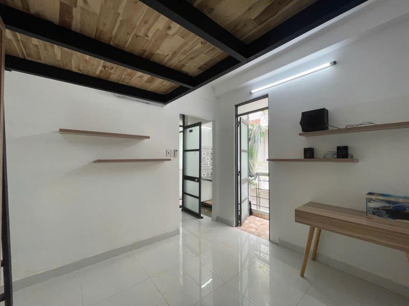 Phòng gác cao- có máy lạnh gần đại học công thương - 3