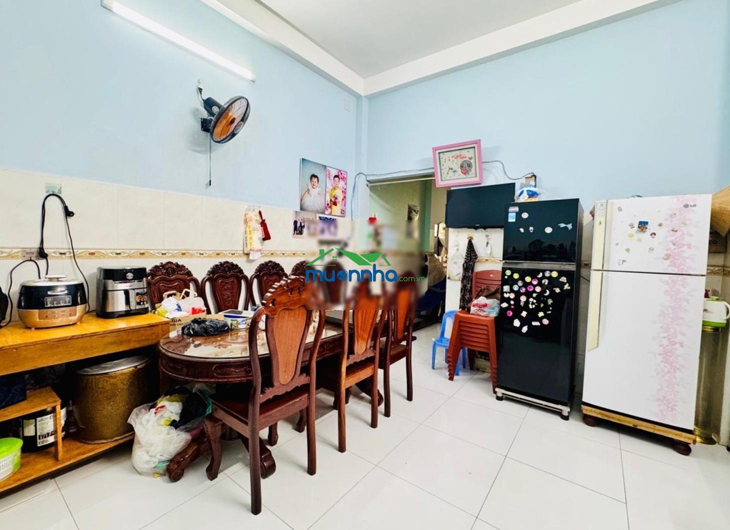 Xe hơi đỗ cửa, dương bá trạc, quận 8, 3 tầng, 4,1 x 10m, chỉ 5,2 tỷ