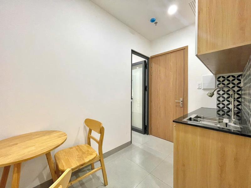 Cho thuê căn hộ 1 phòng ngủ ban công xô viết nghệ tĩnh  thang máy, gần đh ngoại thương, hutech & uef gần hàng xanh quận bình thạnh - 3