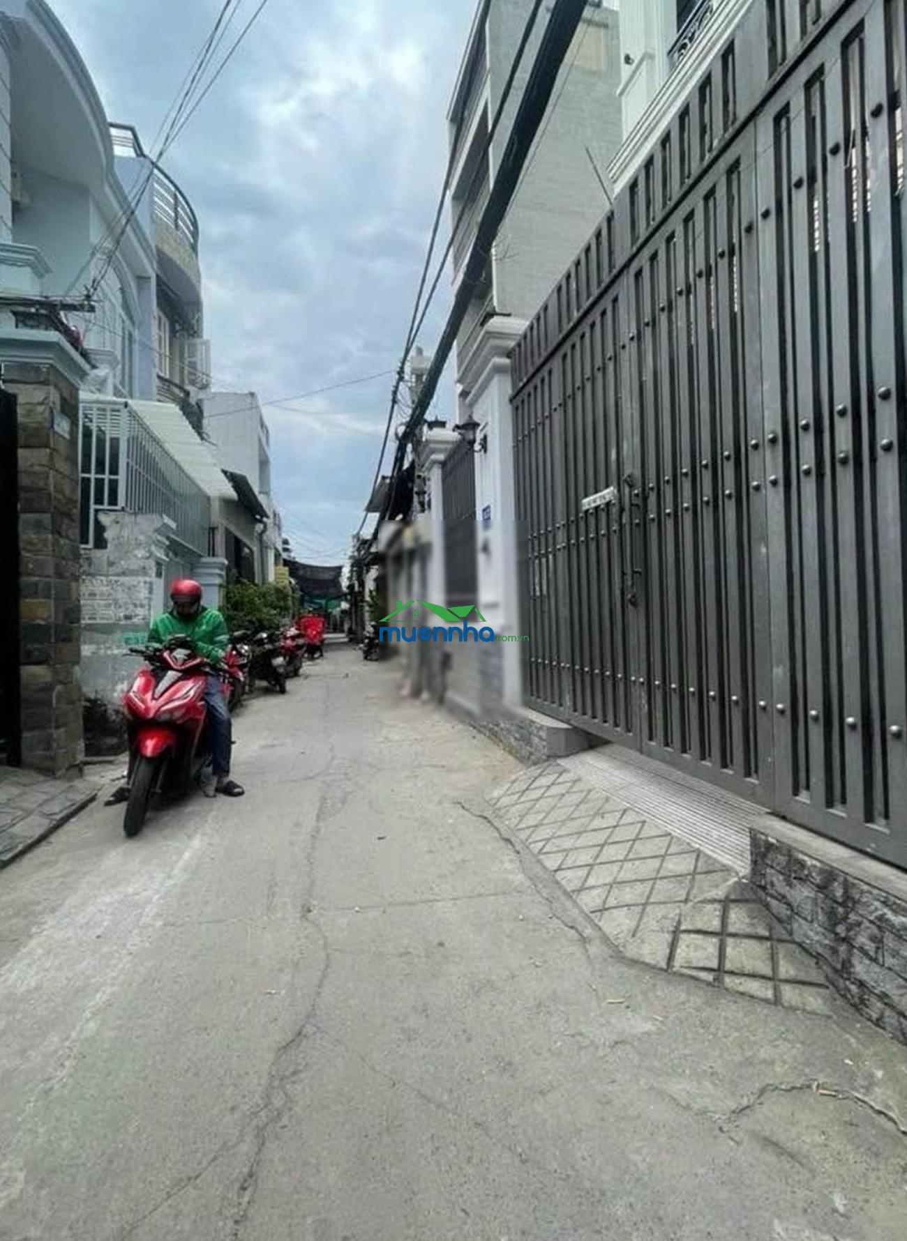 Bán gấp nhà đẹp xuất sắc tại hẻm xe hơi đỗ cửa 1041 trần xuân soạn, 31m2