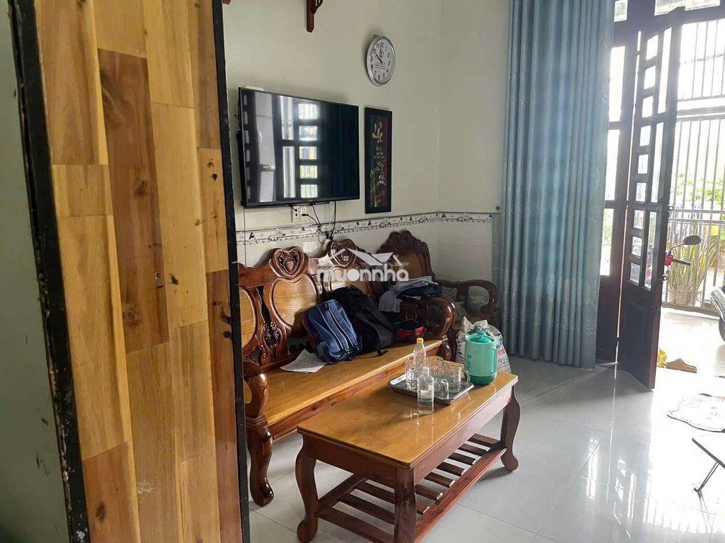 Nhà 2 tầng hẻm xe hơi sát vinhomes - 3