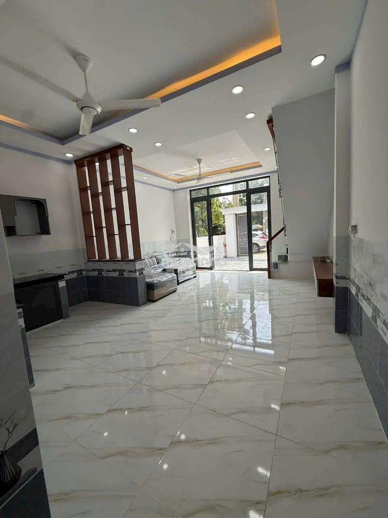 Bán nhà mặt tiền vị trí đẹp ngay trung tâm bến cát bình dương - 3
