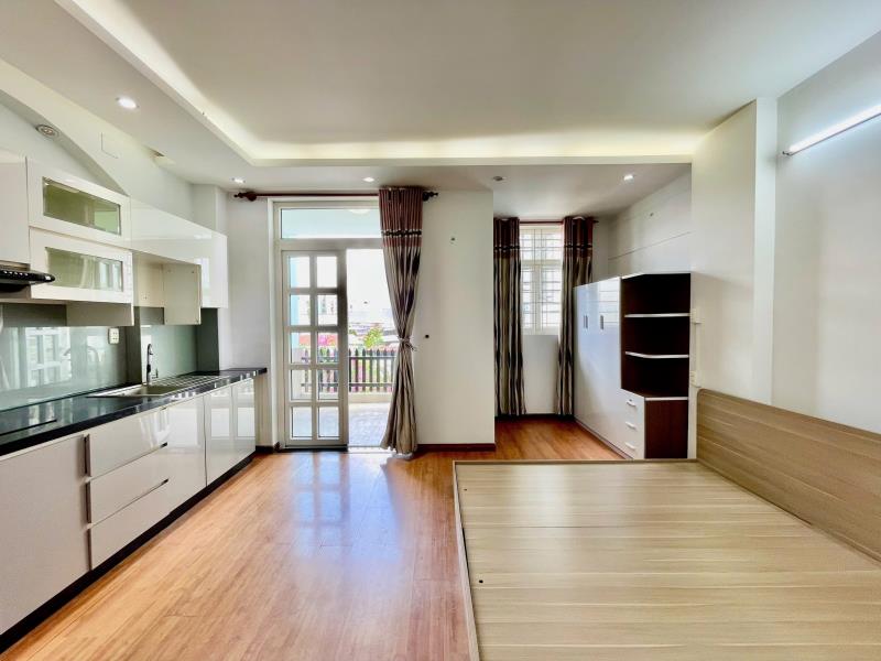 Cho thuê căn hộ full nội thất có ban công gần đại học hutech – quận bình thạnh