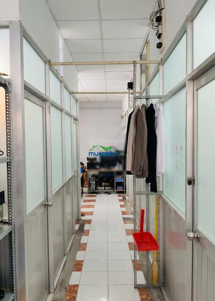 Bán nhà sẵn dòng tiền cố định 180tr/năm, gần chợ rạch ông, quận 8, 68m2, 3 tầng, nhỉnh 6 tỷ