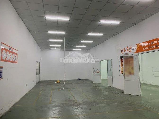 Hxt thoại ngọc hầu - ngang 20m dài 25m - 1 lầu - 4