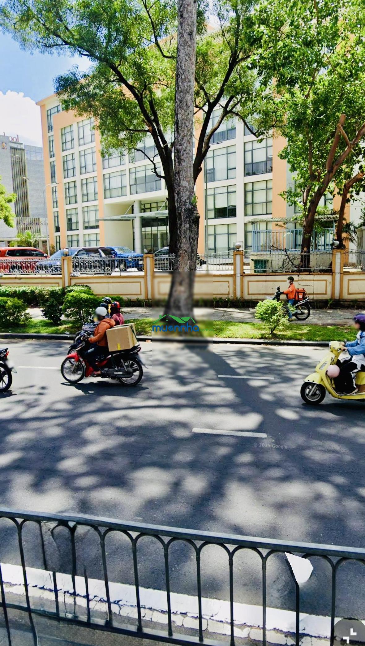 Bán nhà hxh đường 3/2 q10, đối diện học viện hành chính quốc gia. 48m2(3,3*16) vuông vức 3t, 10t tl - 3
