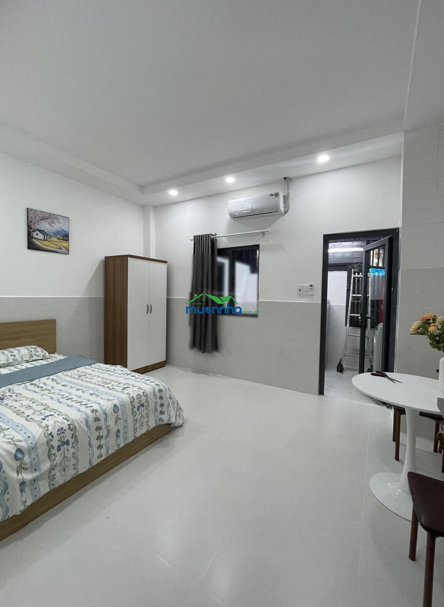 Nhà riêng & chdv 8 phòng doanh thu ~45 - 50 triệu/tháng 2 mặt hẻm view phú mỹ hưng chỉ 8,8 tỷ