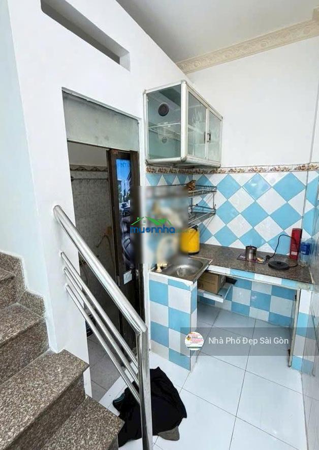 Chỉ 3.35 tỷ - bán nhà đúc 2 lầu, hẻm 3m trần văn quang, tân bình