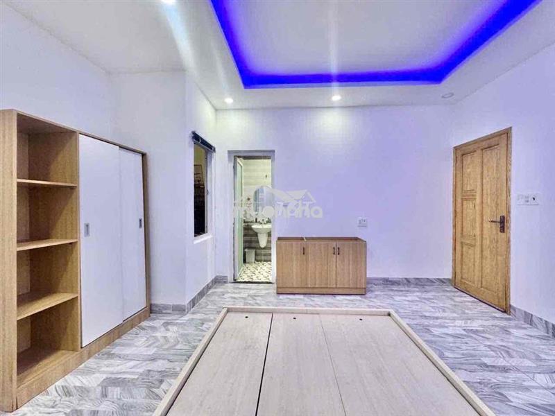 Ngay đại học nttu,vlu….