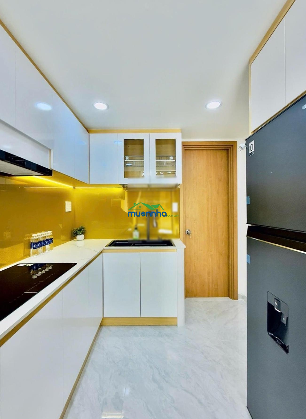 Nhà đẹp 3 tầng - xô viết nghệ tĩnh - bình thạnh - hẻm an ninh - chỉ 3.x t.i, tl. - 2