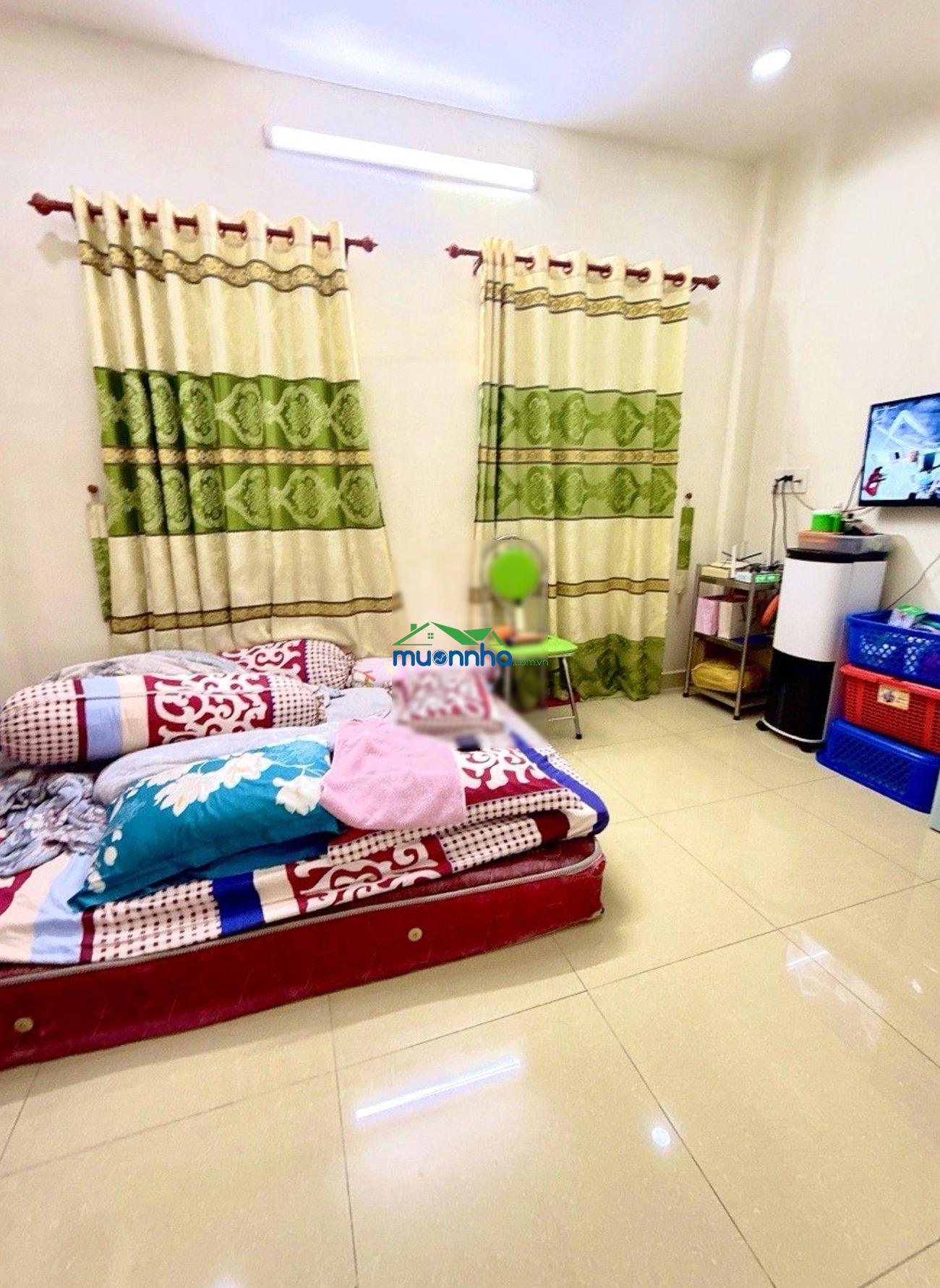 Chỉ 4.5 tỷ có nhà 3 tầng - hẻm xe tải 8m - gần mặt tiền cách mạng tháng 8 - quận 10. - 3
