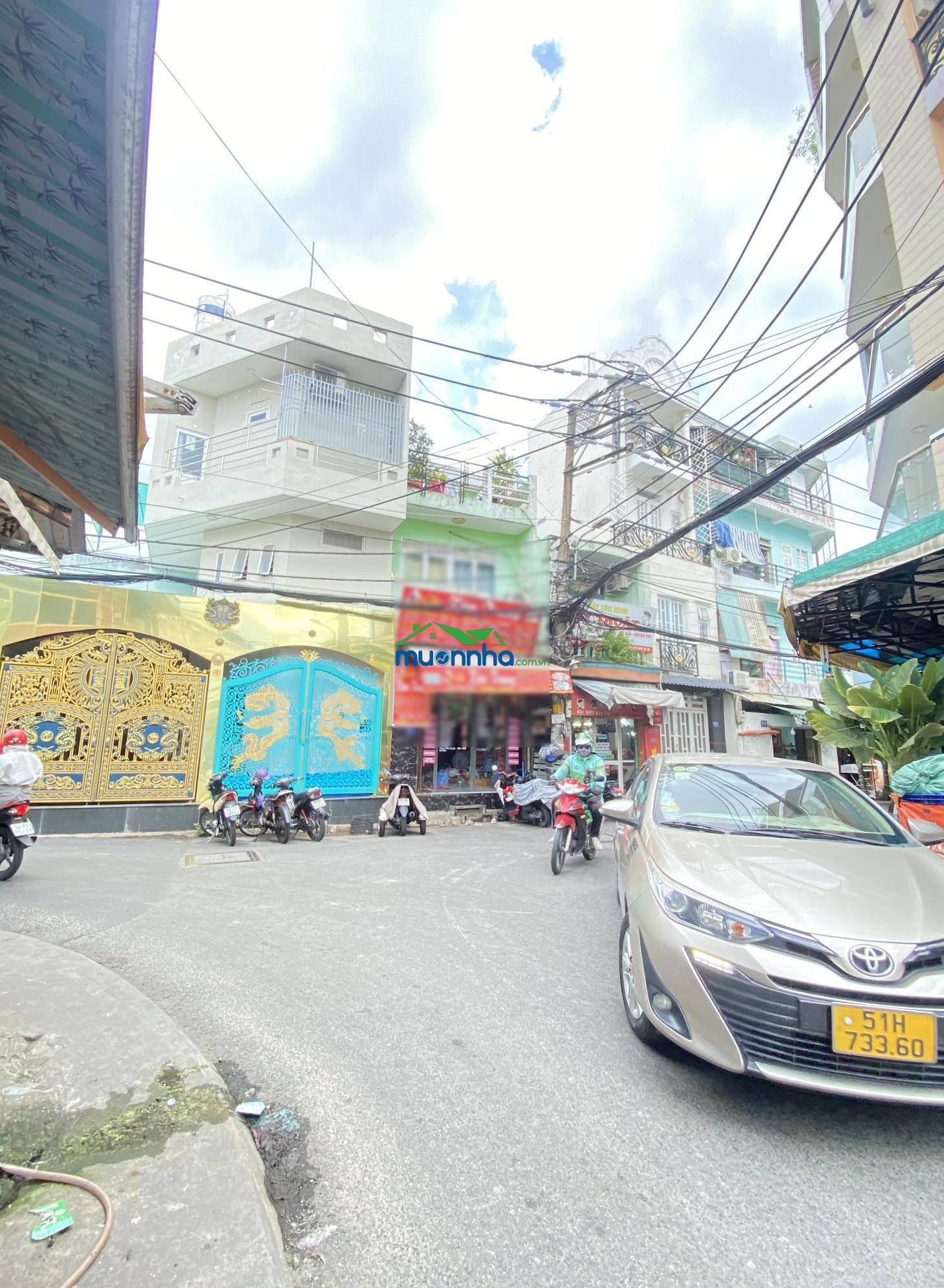 Nhà đẹp 3 tầng lô góc 2 mt tân phú- hẻm xe tải 6m kinh doanh - ngang 6,3m hiếm- dt: 47m- chỉ: 4tỷ2 - 2