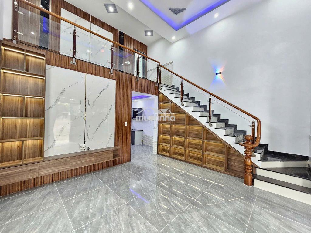 Bán nhà cấp 4 gác lửng giá rẻ gần hội trường đông hoà - 3