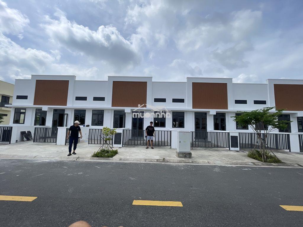 Chính chủ cần chuyển nhượng nhà phố phước đông b3-31 - 2