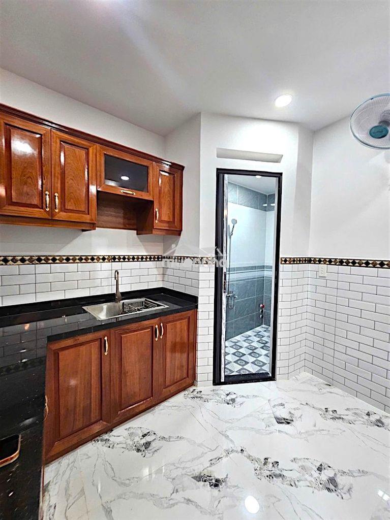 🔥 Nhà đẹp đoàn văn bơ quận 4 –30m2 nở hậu 5m–4 tầng- 4pn– chỉ 3 tỷ3 tl - 4