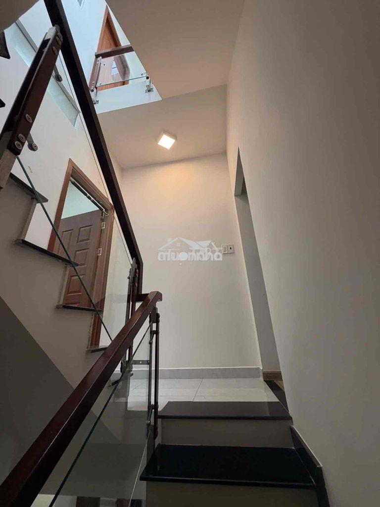 🌟Tài nhà tốt🌟 bán nhà đường bạch đằng 3 tầng 3pn ko lg - qh - 4