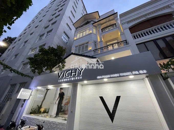 Cho thuê tòa nhà 40a phạm ngọc thạch, q3, ngang 8m, 120tr
